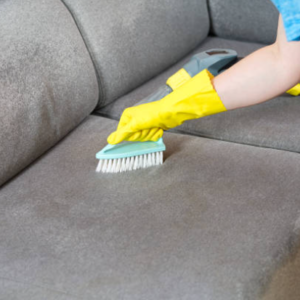 On-Site Deep Cleaning for Fabric Sofas: Manual Brushing and Crevice De-soiling
